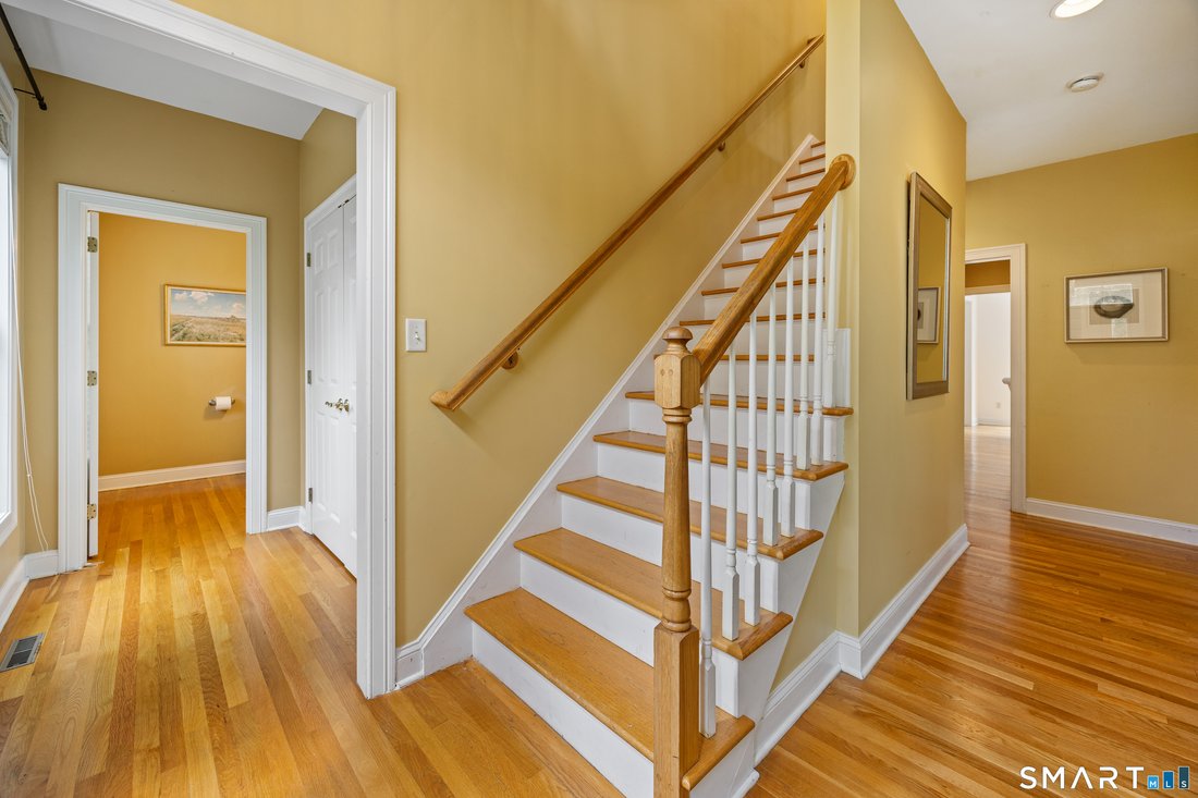 House in Avon, Connecticut, United States 4 - 18555064