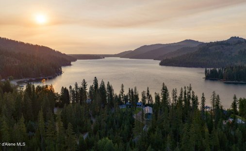 Casa a Spirit Lake, Idaho, Stati Uniti 1