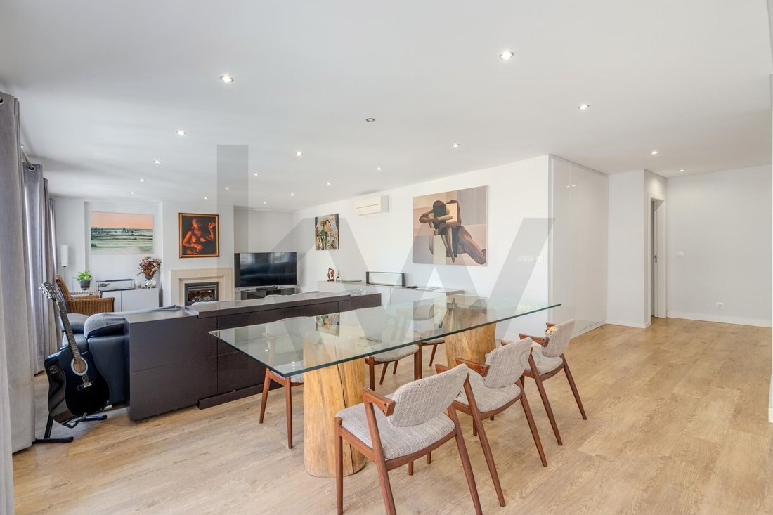 Apartment in Carnaxide e Queijas, Lisbon, Portugal 2 - 18554888