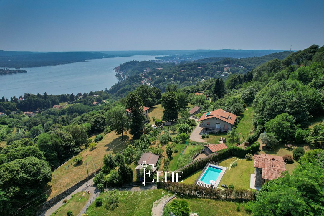 Villa in Arona, Piedmont, Italy 4 - 18371241