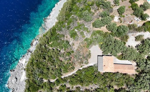 Villa in Marantoxoriou, Apollonioi, Greece 1