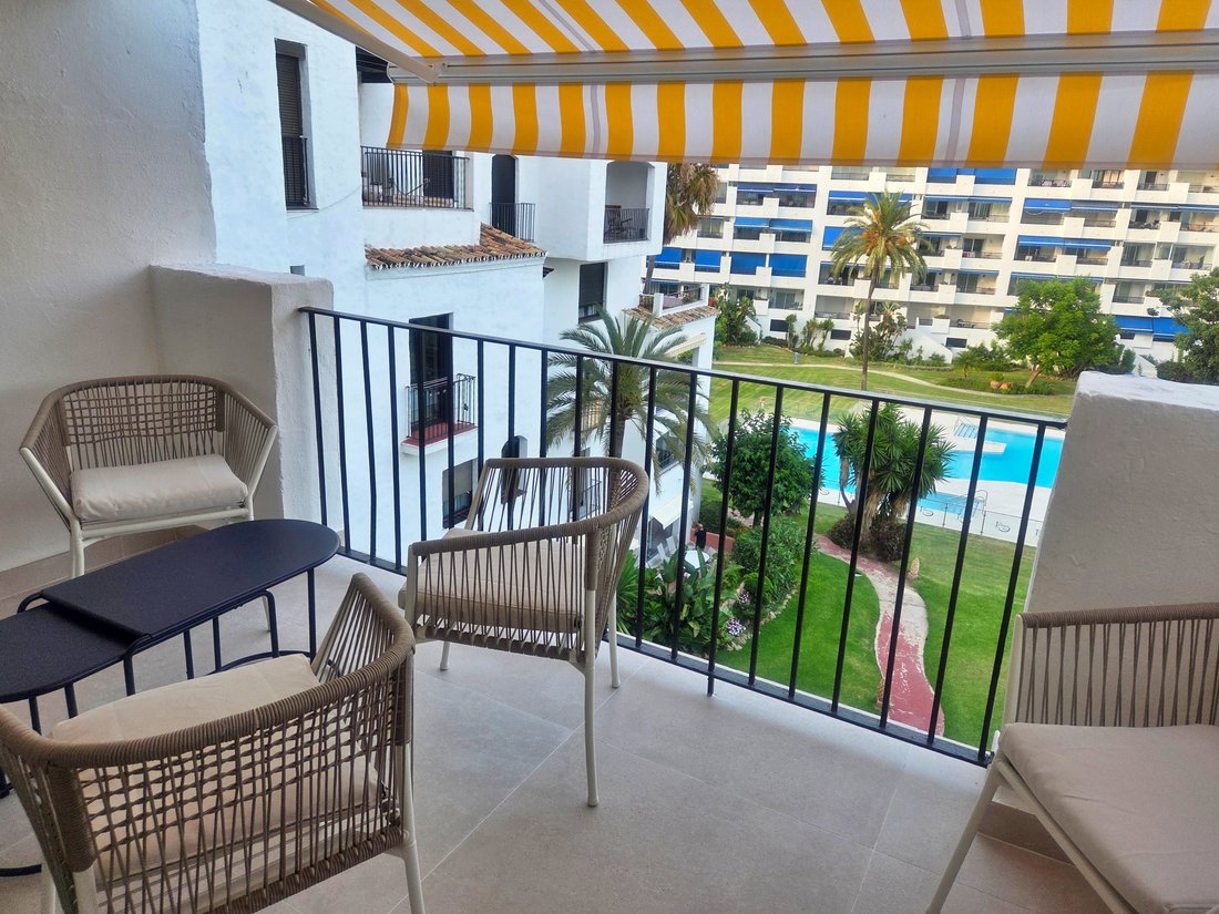 Apartment in Puerto Banus, Marbella, Spain 2 - 18555802