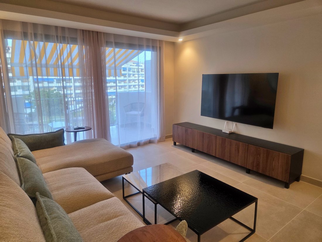 Apartment in Puerto Banus, Marbella, Spain 3 - 18555802