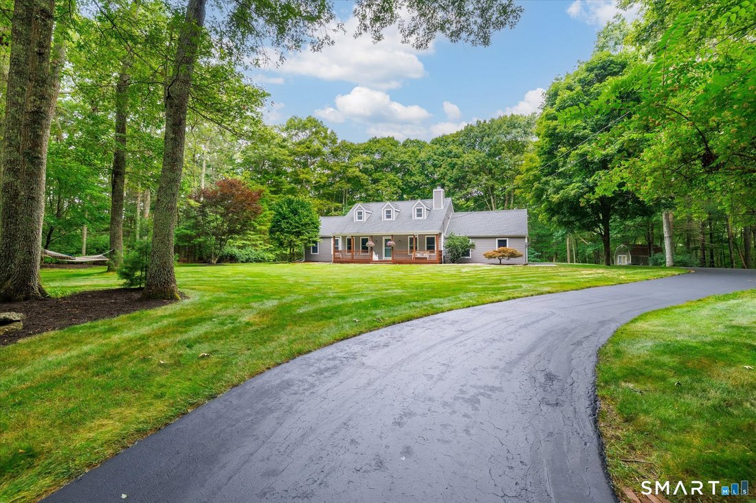 House in Putnam, Connecticut, United States 2 - 18555496