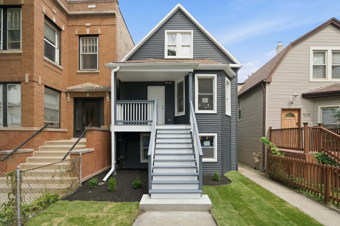 Chicago, Illinois, United States 1 - 18555272