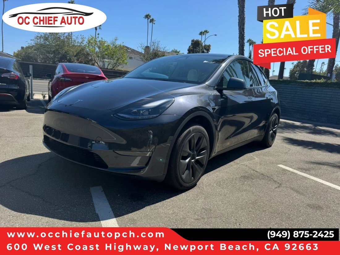 Suv in Newport Beach, CA, United States 1 - 18466655