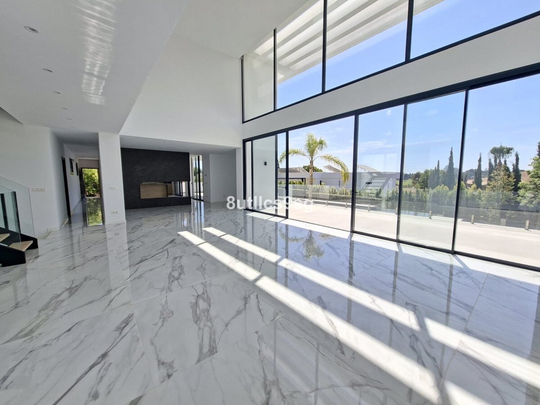 Villa in Benahavis, Andalusia, Spain 3 - 17032321