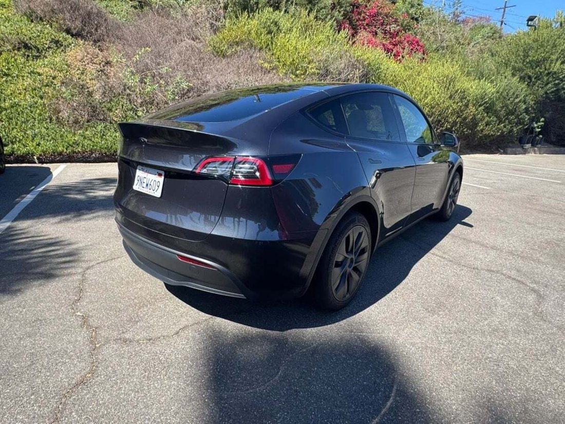 Suv in Newport Beach, CA, United States 5 - 18466655
