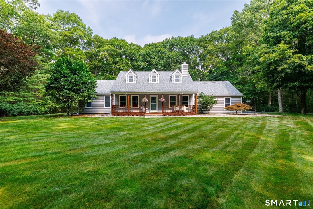 House in Putnam, Connecticut, United States 1 - 18555496
