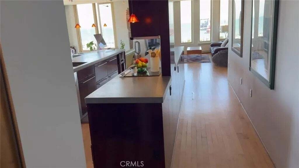 Condo in San Francisco, California, United States 3 - 18555360