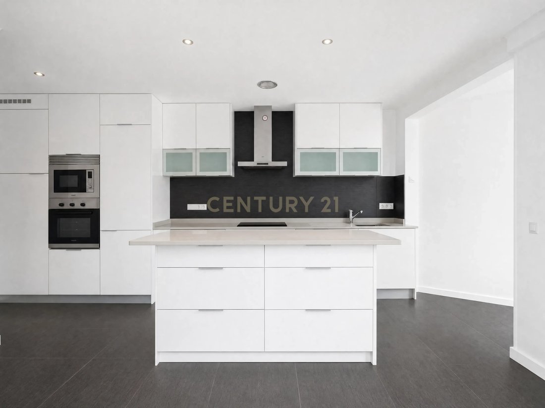 Apartment in Avenidas Novas, Lisbon, Portugal 3 - 18555951