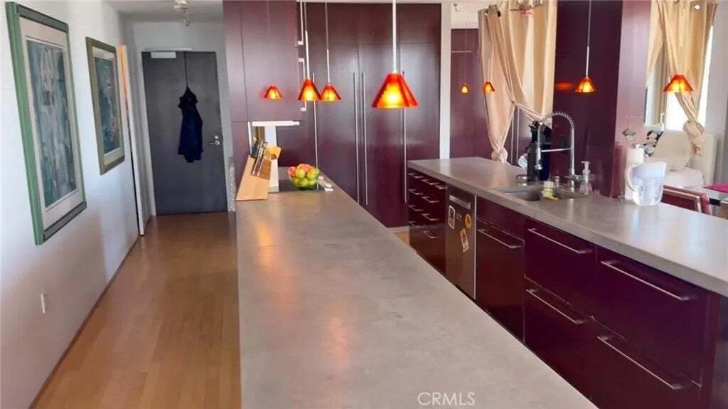 Condo in San Francisco, California, United States 4 - 18555360