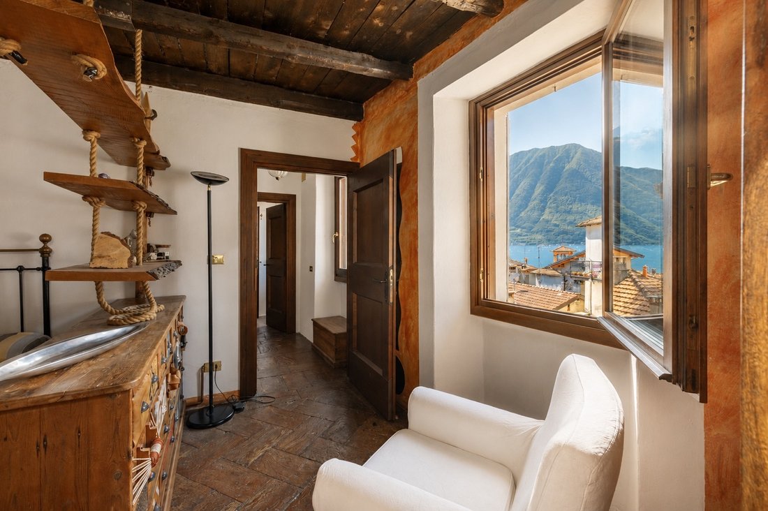 House in Sala Comacina, Lombardy, Italy 1 - 15904444
