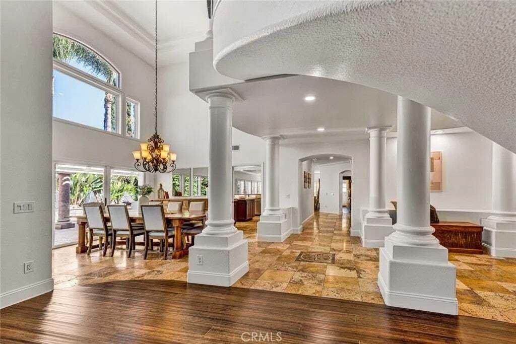 House in Santa Ana, California, United States 5 - 18555380