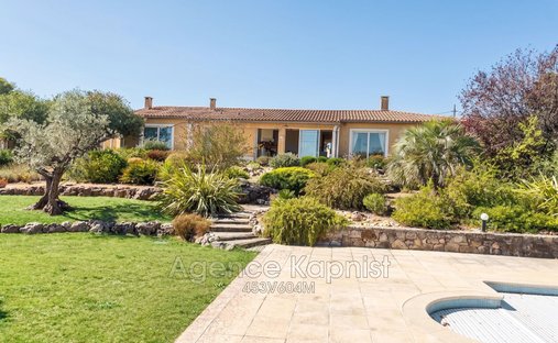 Villa in Flayosc, Provence-Alpes-Côte d'Azur, France 1