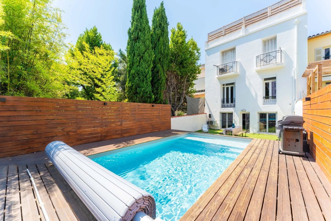 Apartment in Saint Giniez, 8e Arrondissement, Marseille 1 - 18555896