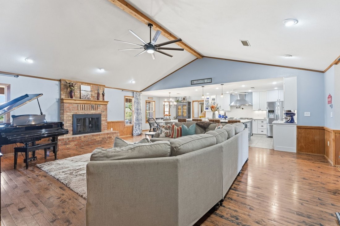 Farm Ranch in Grapeland, Texas, United States 5 - 17621150