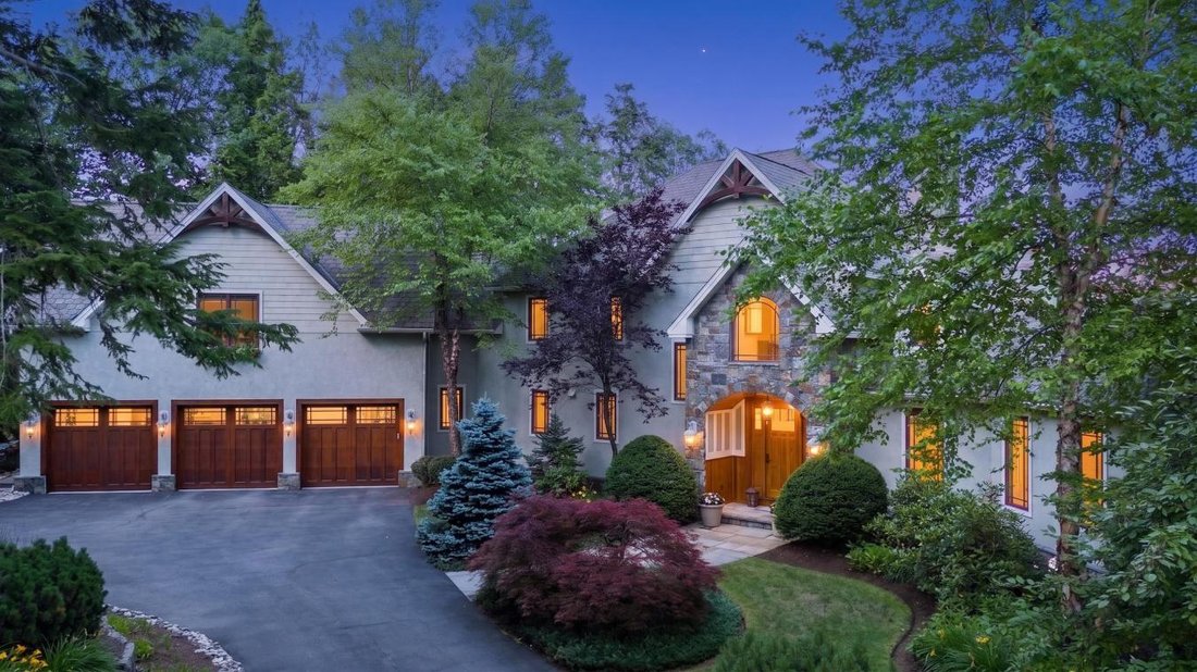 House in Lake George, New York, United States 5 - 18555694
