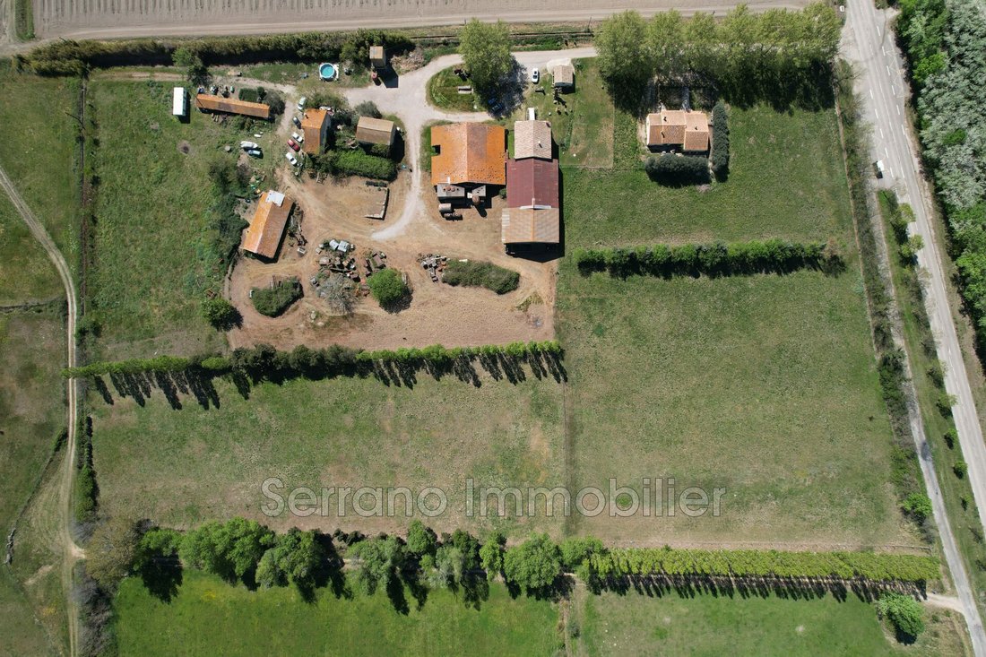 Villa in Arles, Provence-Alpes-Côte d'Azur, France 1 - 18555227