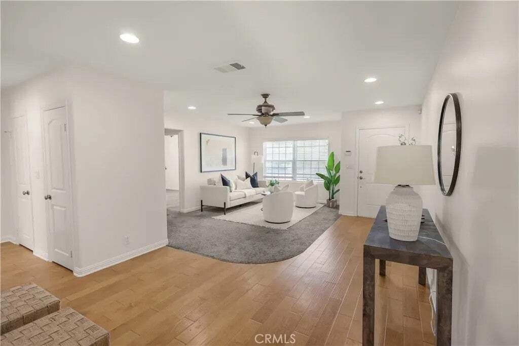 House in Garden Grove, California, United States 4 - 18555389