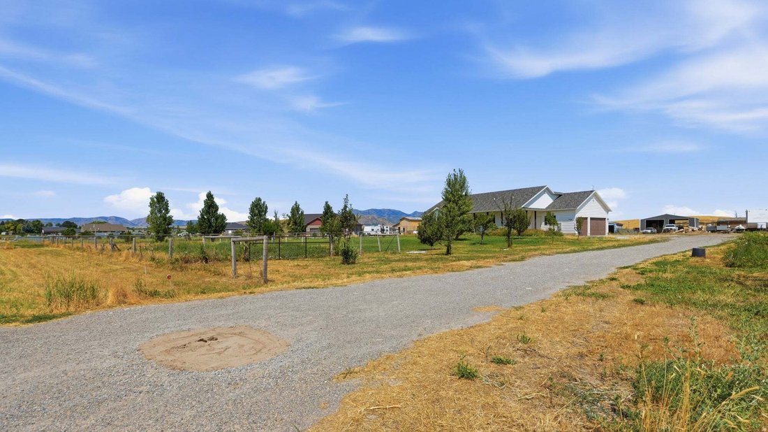 House in Weston, Idaho, United States 3 - 18555214