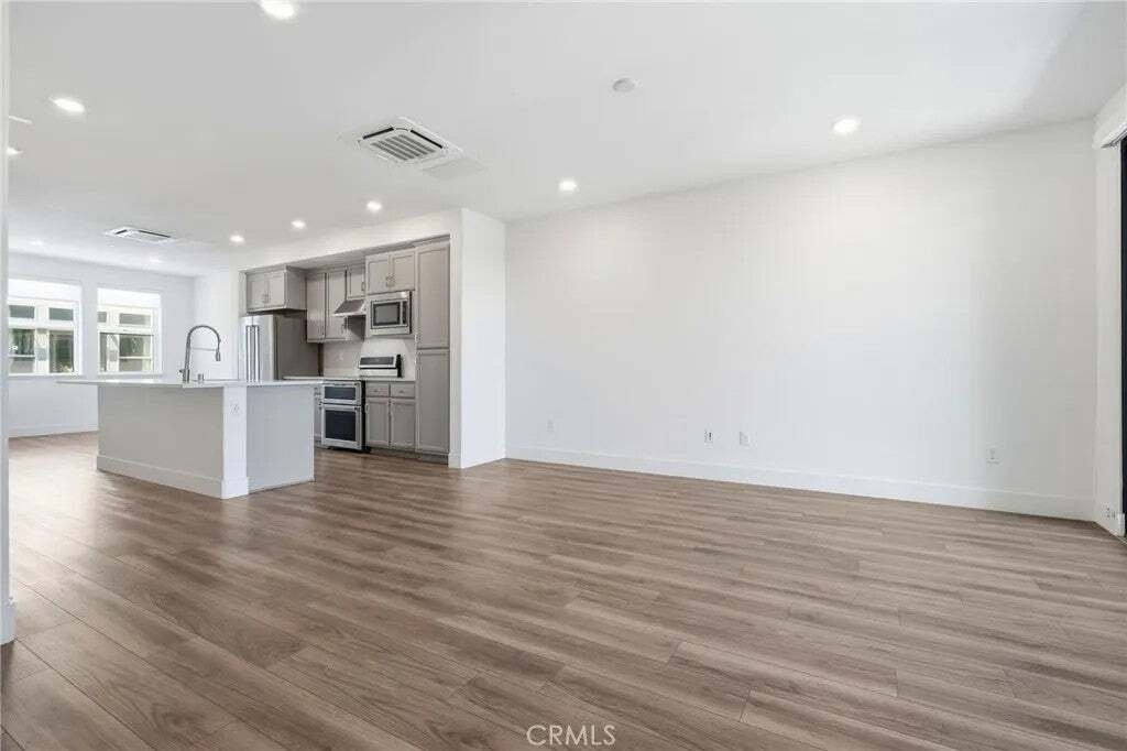 Condo in San Mateo, California, United States 4 - 18555401