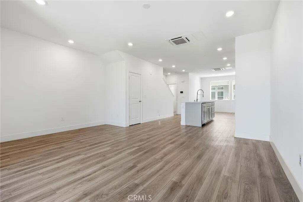 Condo in San Mateo, California, United States 3 - 18555401