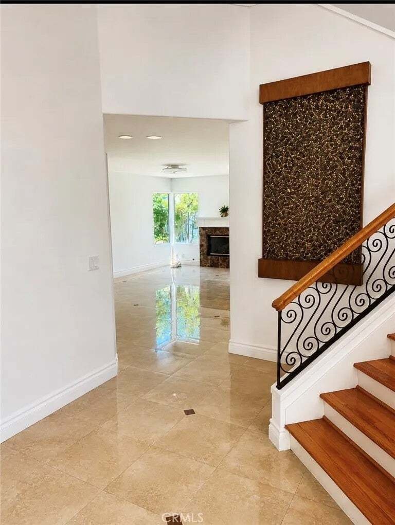 House in Tustin, California, United States 4 - 18529185