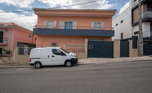 Villa in Santa Iria de Azoia, Sao Joao da Talha e Bobadela, Lisbon, Portugal 1