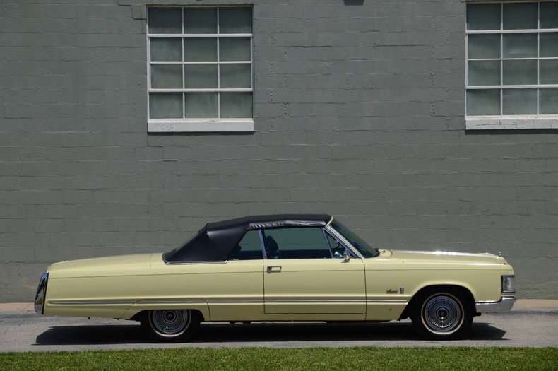 Cabriolet in Glendale, United States 4 - 18555537