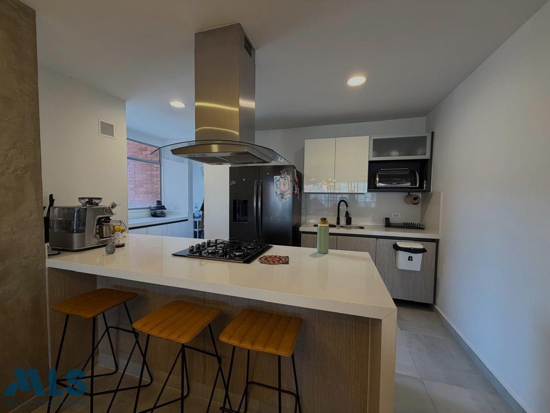 Apartment in Envigado, Antioquia, Colombia 4 - 18555508