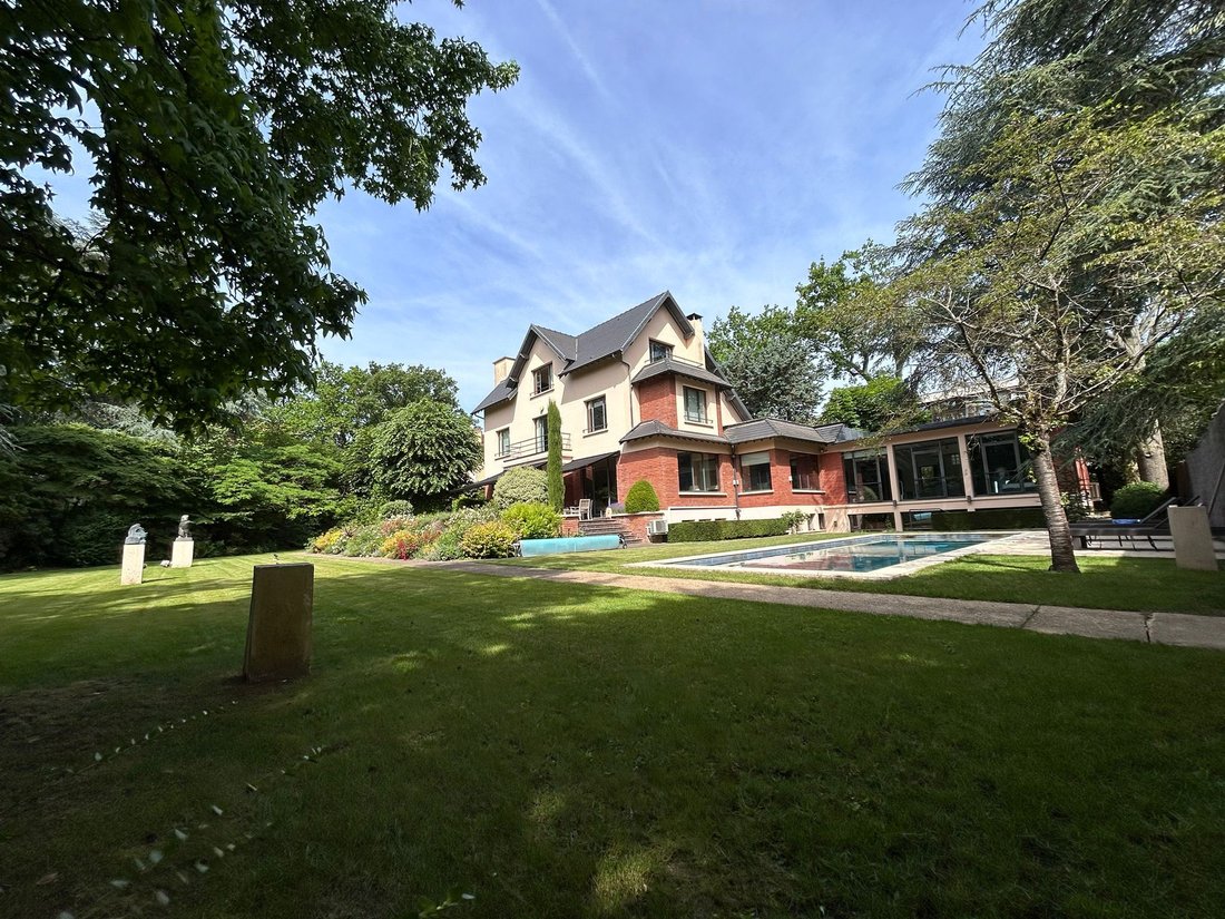 House in Gressets-Centre-Garenne-Bechevet, La Celle-Saint-Cloud, France 2 - 18555221