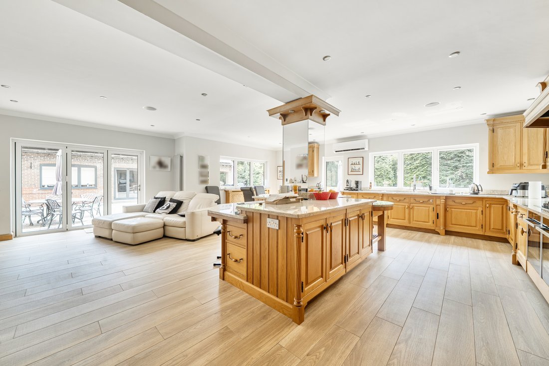 Casa a Kingswood, Reigate and Banstead, Inghilterra 3 - 18555304