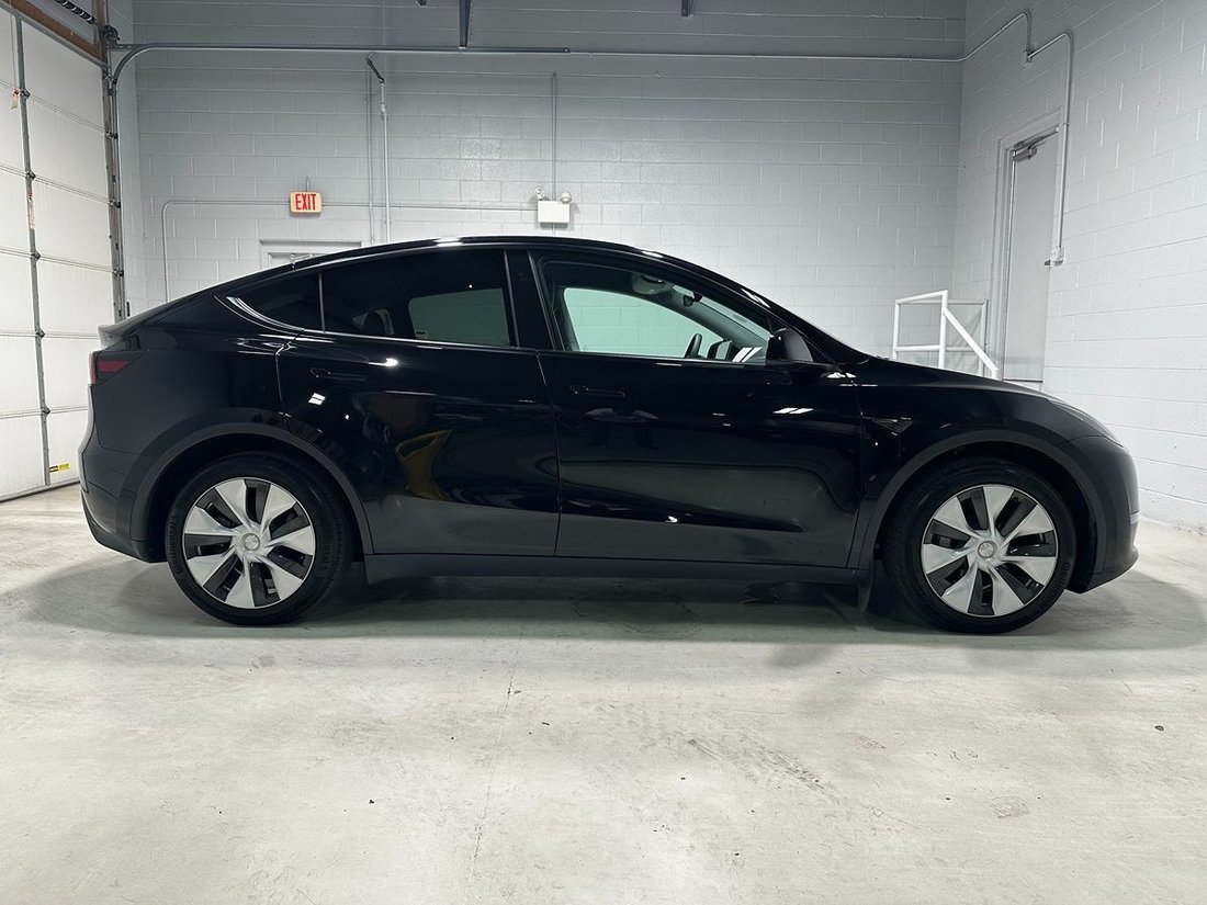 Suv in Carol Stream, IL, United States 2 - 18555602