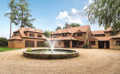 Casa a Kingswood, Reigate and Banstead, Inghilterra 1