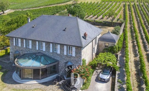 Estate in Chignin, Auvergne-Rhône-Alpes, France 1
