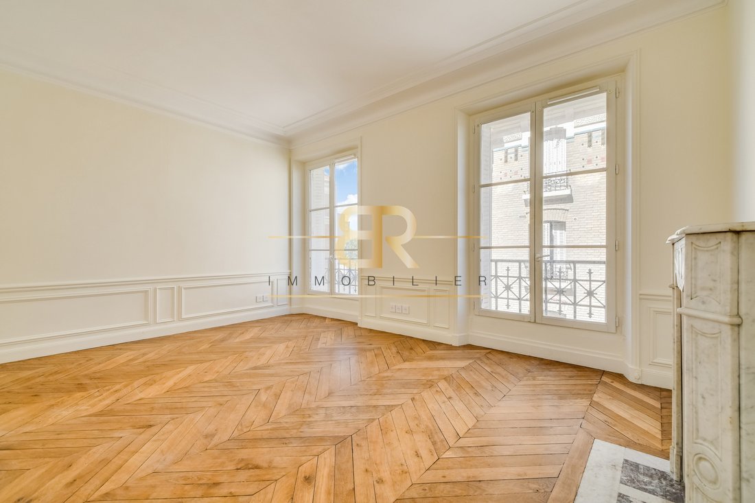 Apartment in Bois-Colombes, Ile-de-France, France 1 - 18555251