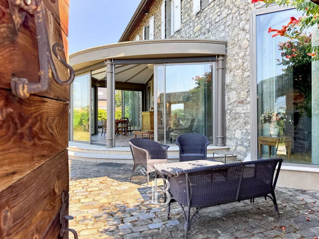 Estate in Chignin, Auvergne-Rhône-Alpes, France 1 - 18555937