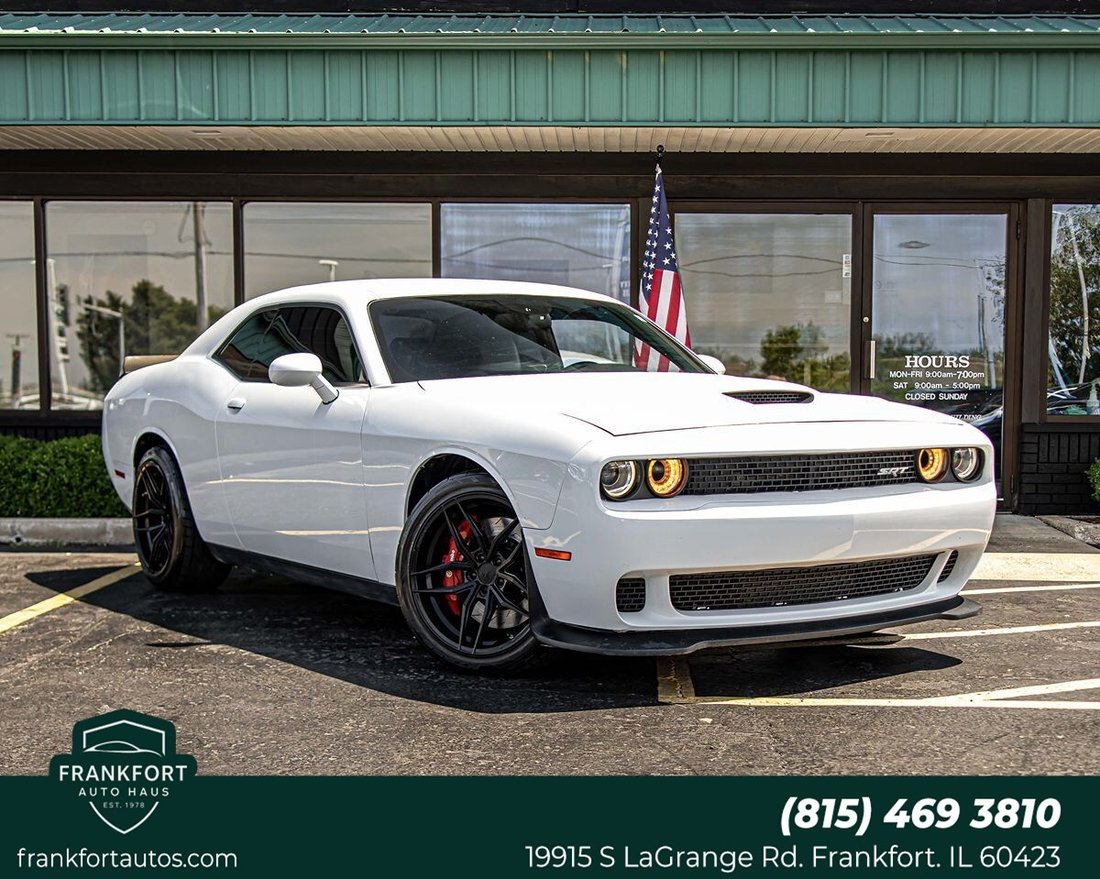 Coupe in Frankfort, IL, United States 1 - 18555623