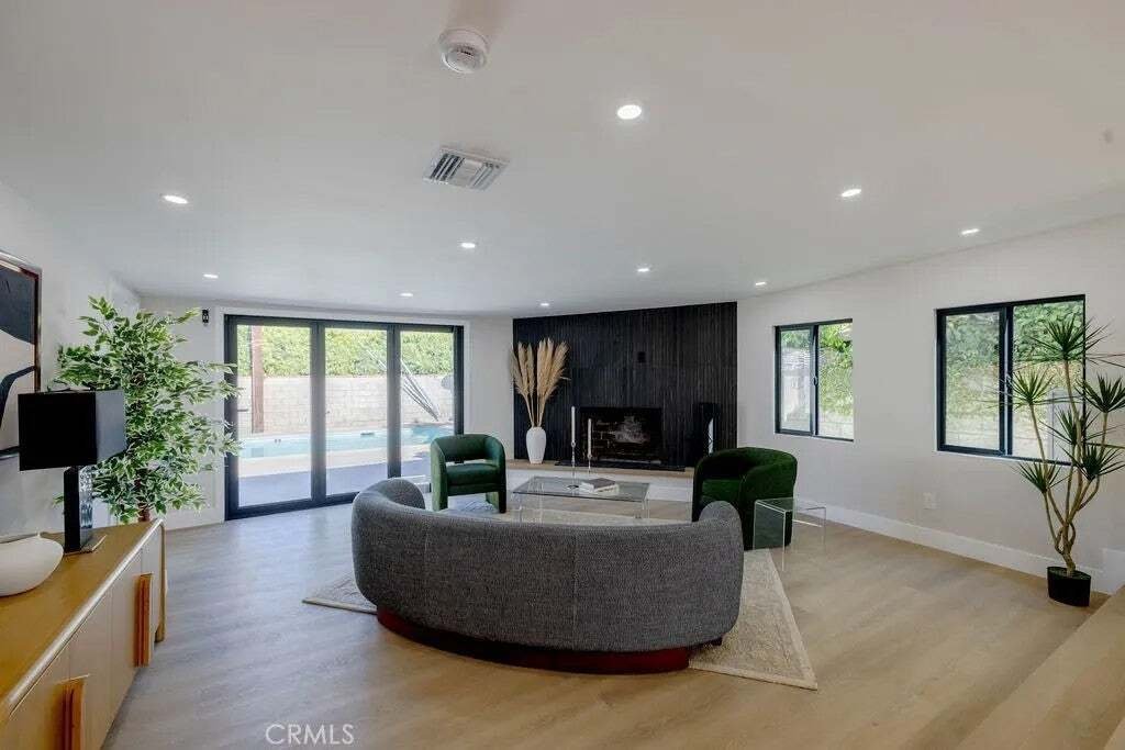 Condo in Los Angeles, California, United States 5 - 18158677