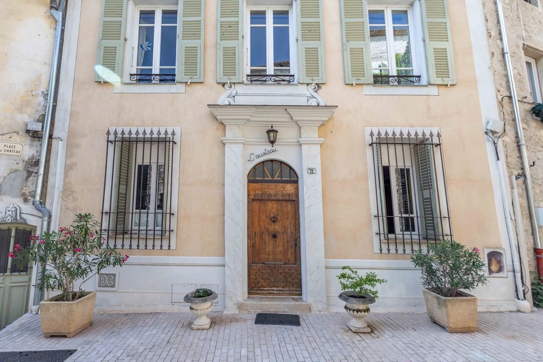 House in La Roquette-sur-Var, Provence-Alpes-Côte d'Azur, France 3 - 18555662