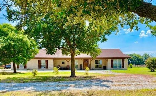 Farm Ranch in Bowie, Texas, United States 1