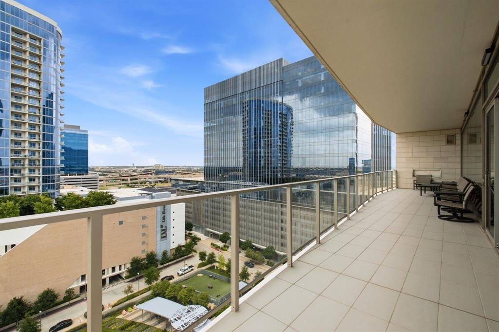 Condo in Plano, Texas, United States 3 - 18555439
