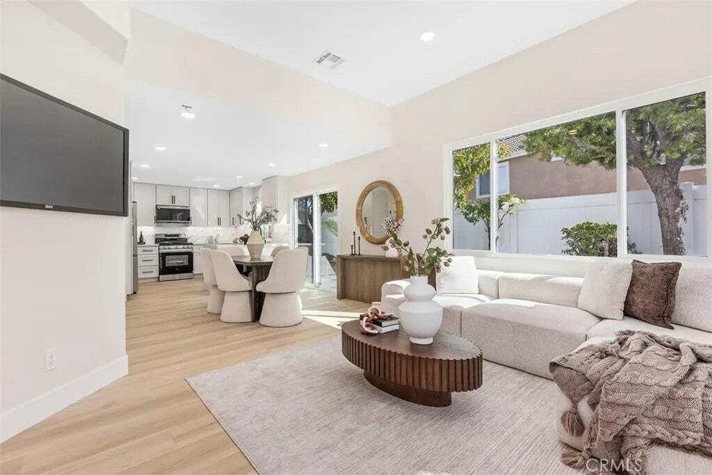 House in Lake Forest, California, United States 4 - 17917351