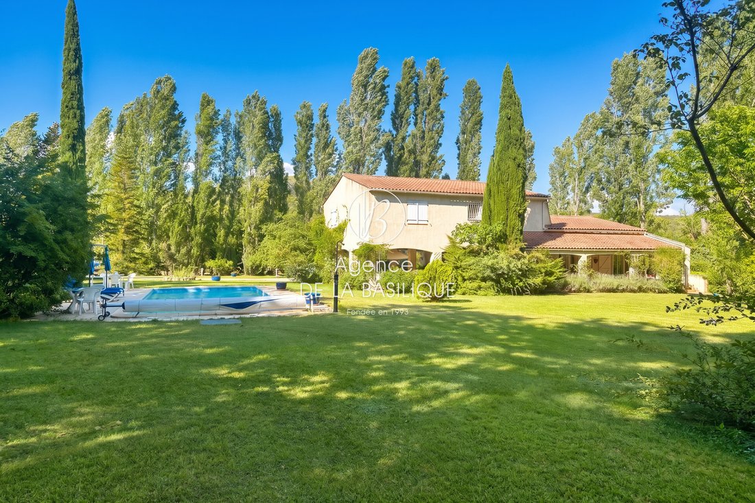 Villa in Tourves, Provence-Alpes-Côte d'Azur, France 1 - 18555216