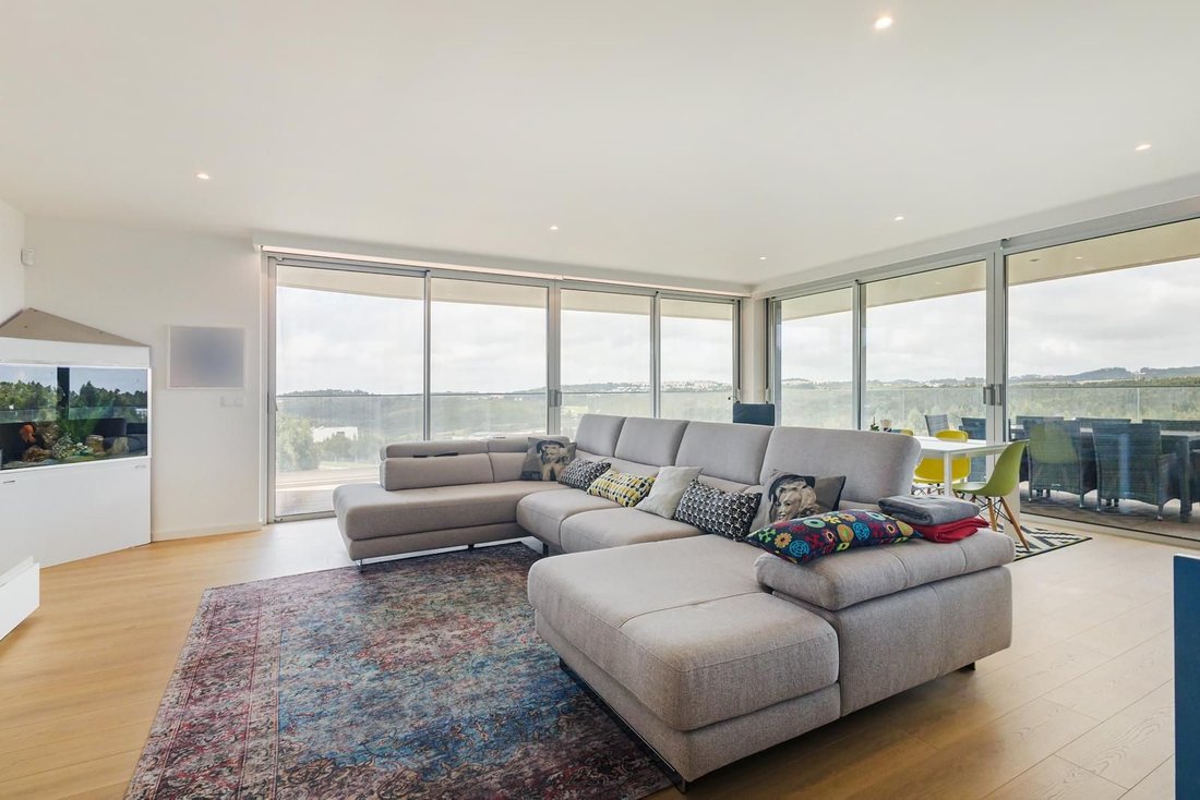 Apartment in Belas, Lisbon, Portugal 3 - 18555972