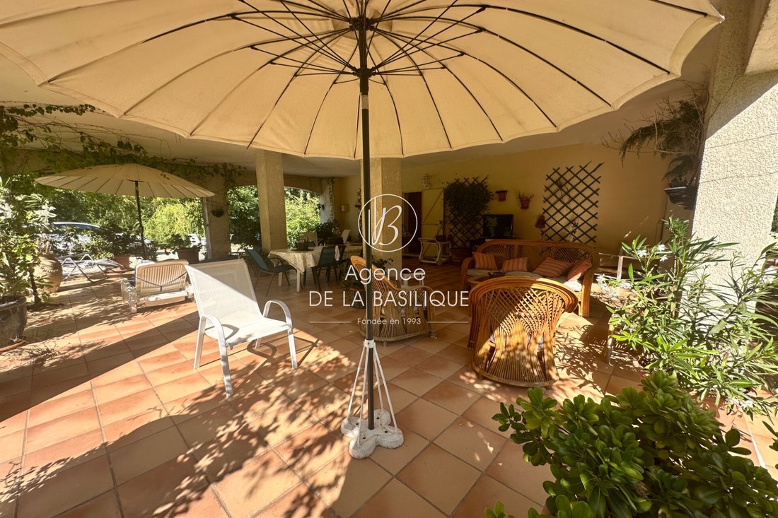 Villa in Tourves, Provence-Alpes-Côte d'Azur, France 4 - 18555216