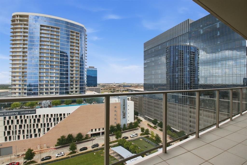 Condo in Plano, Texas, United States 2 - 18555439