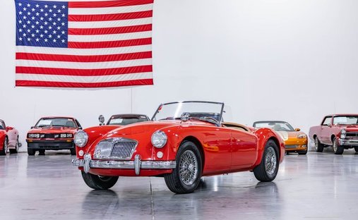 "British Motoring Icon" in Plainfield, United States 1