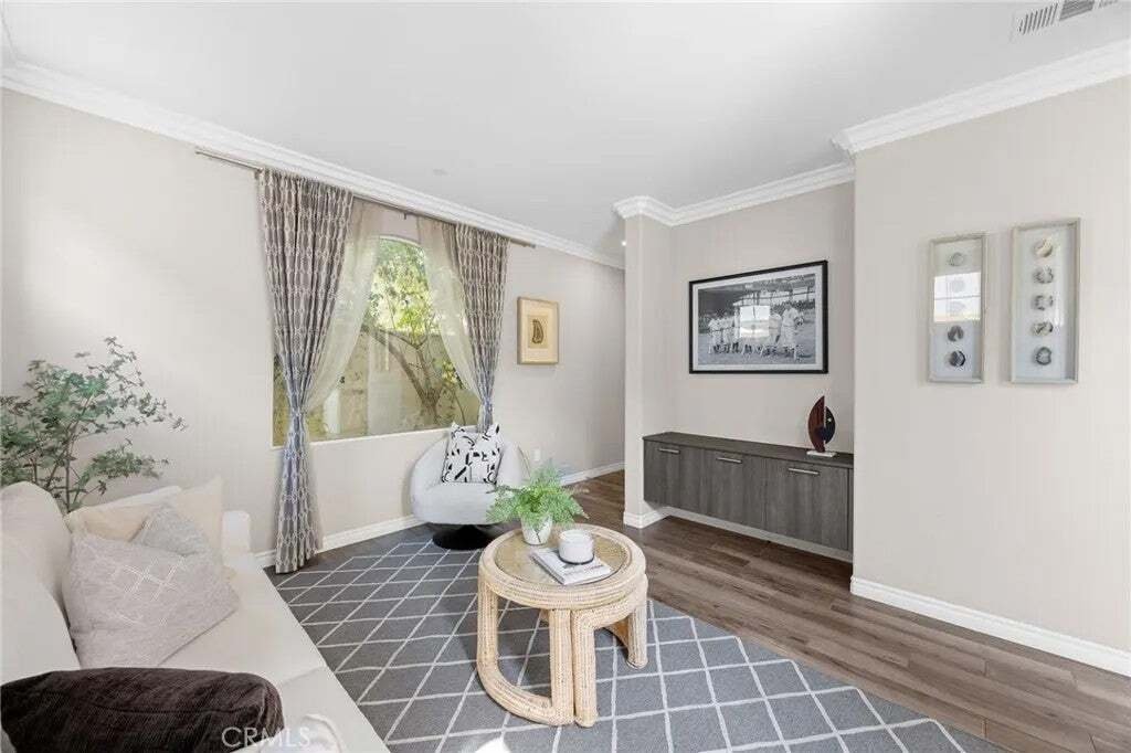 Condo in San Gabriel, California, United States 4 - 18555353